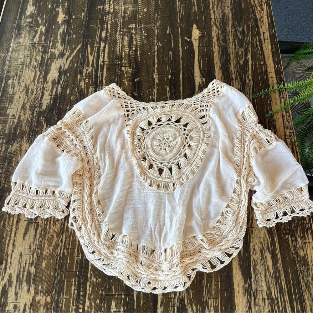 REBELLION - Cream Knit Crochet Boho Top – Size Medium - Picture 3 of 17